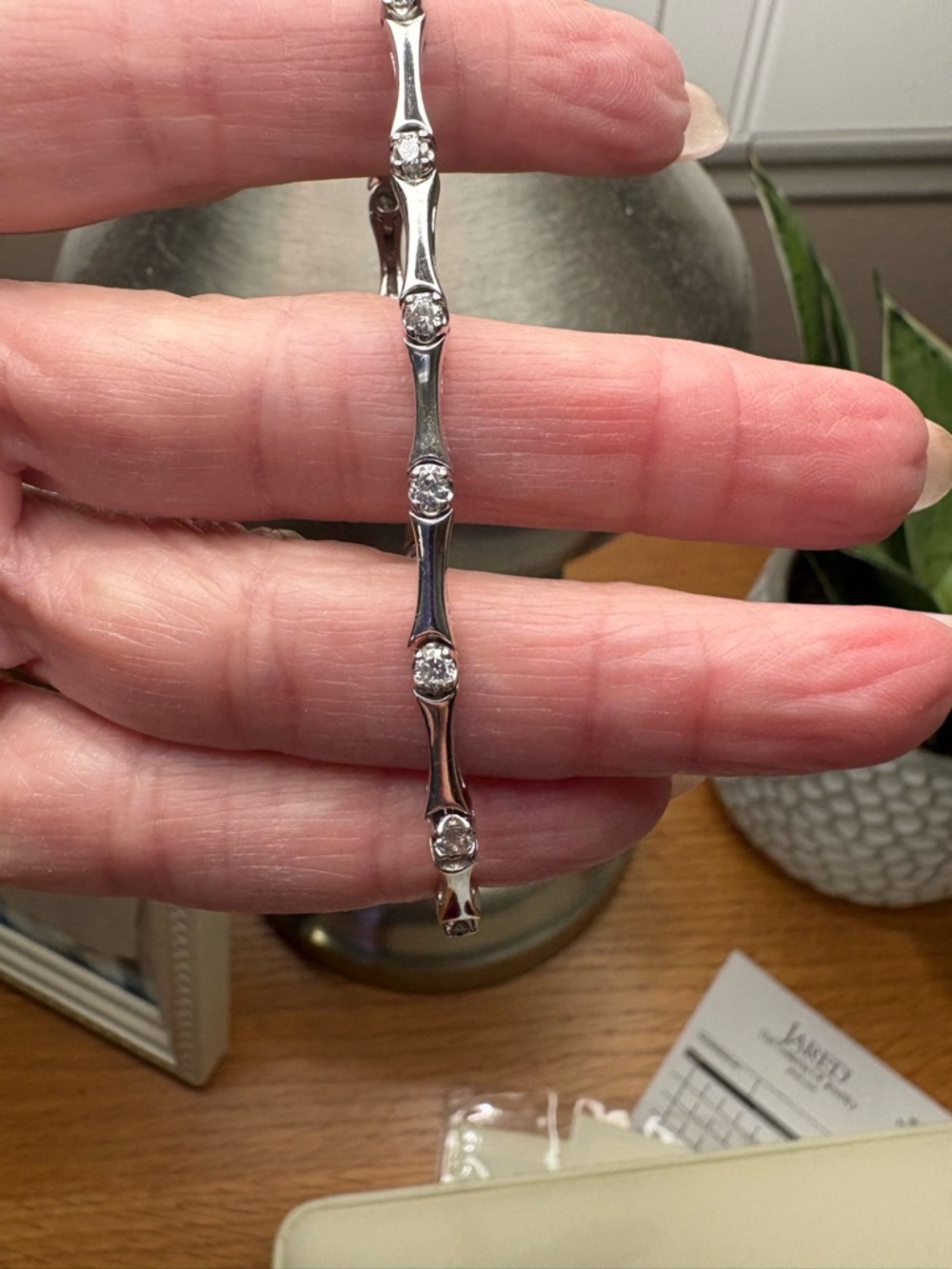 Jared 10K White Gold tennis bracelet 1ct tw.